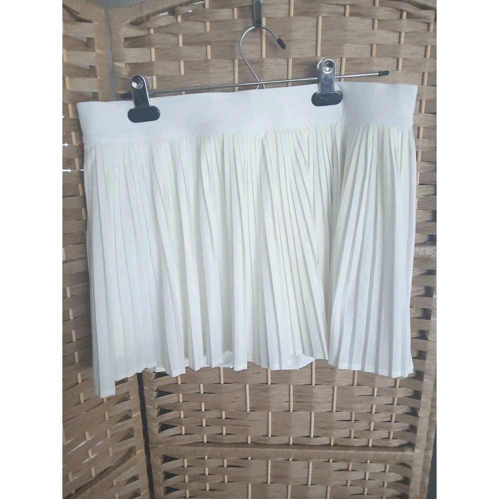 Lululemon Women's White Pleated Tennis Skirt Sz 12 Pickleball Golf - Picture 4 of 8